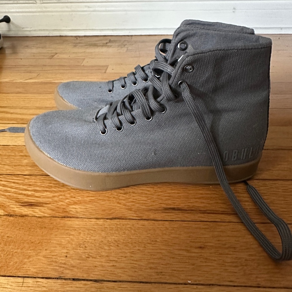 NOBULL grey canvas high top sneakers
